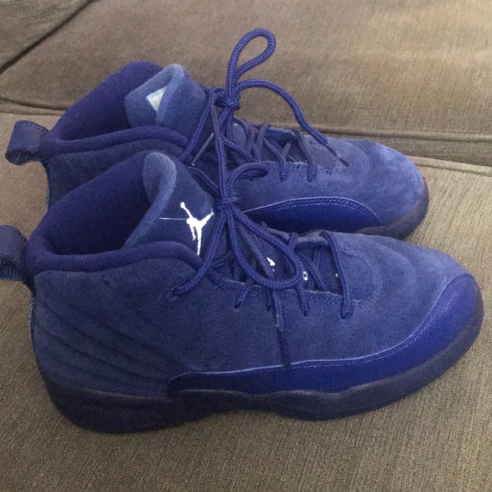 Jordan Retro 12 Royal Blue shoes size  2 youth